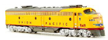Union_Pacific_E9A_956_Yellow_Gray_Streamliner_Scheme_Paragon2_Sound_DC_DCC_HO_Scale-by_Broadway_Limited_Imports.jpg